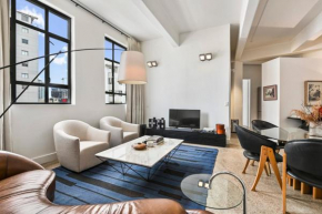 Elegant apartment in Britomart Art Deco building